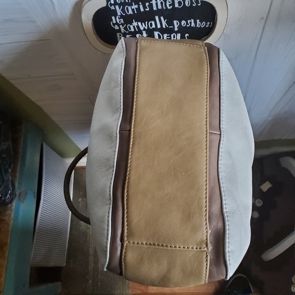 David Jones leather 3 compartment tricolor tote - Picture 8 of 8